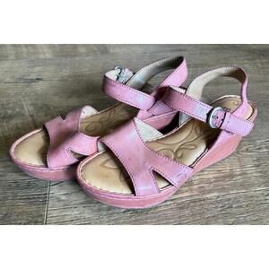 Born Du Jour Women's Sandals Faded Red Leather 8 Wedge Casual Comfort Shoes
